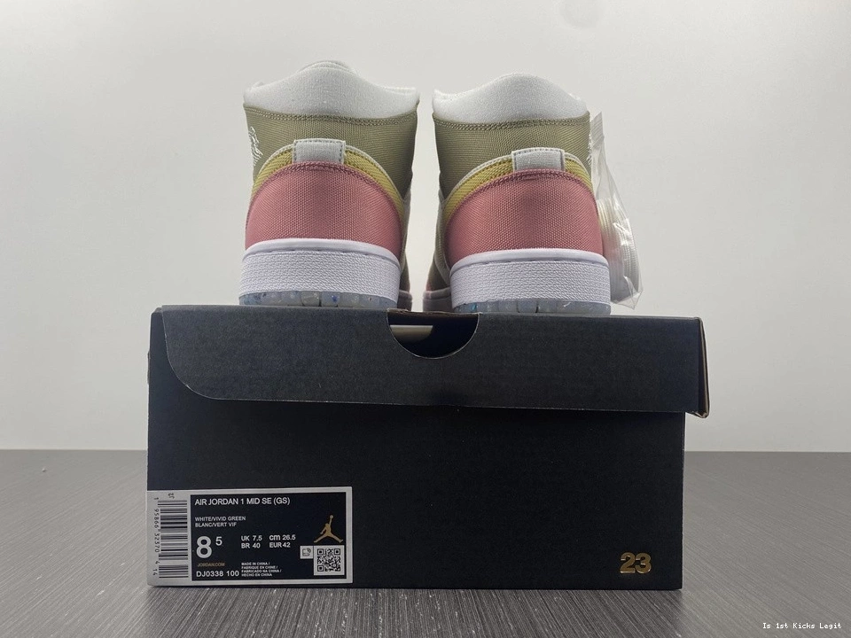 SE Green  (GS) Pastel Grind DJ0338-100 Jordan 1 Vivid Mid 0425